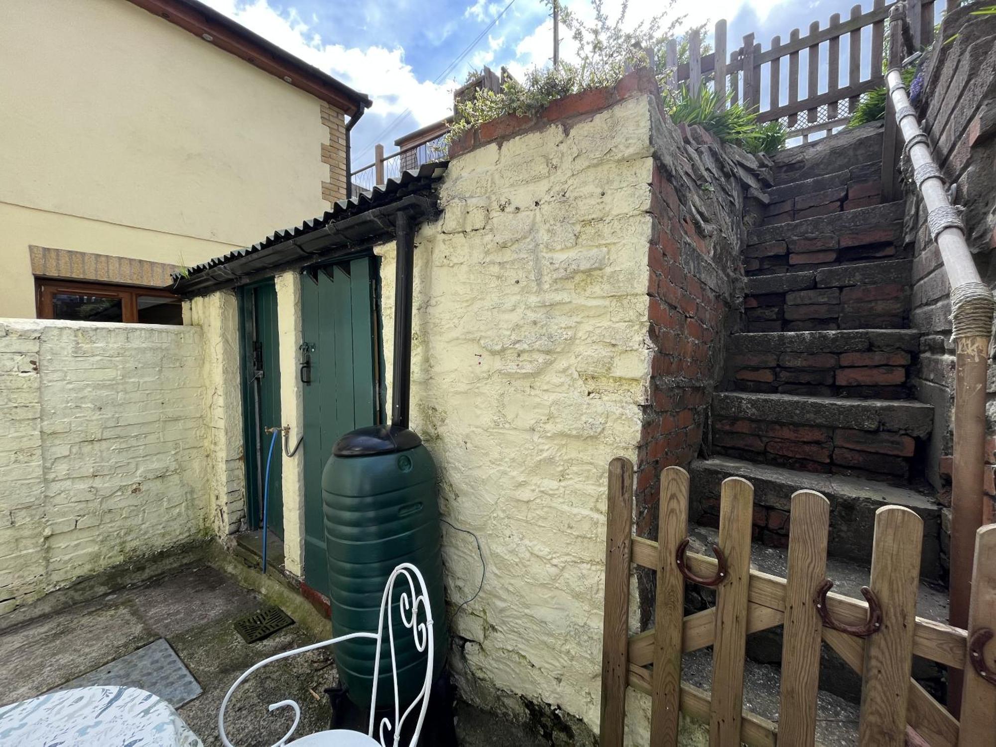 Attenborough Cottage - 2 Bedroom Cottage Tredegar Room photo